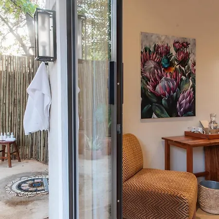 Shongwe Oasis Hotel Victoria Falls Exterior photo