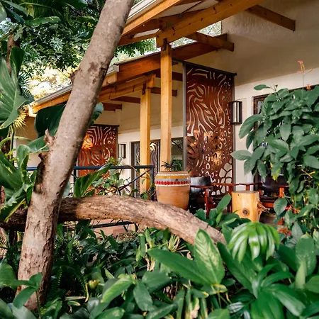 Shongwe Oasis Hotel Victoria Falls Exterior photo